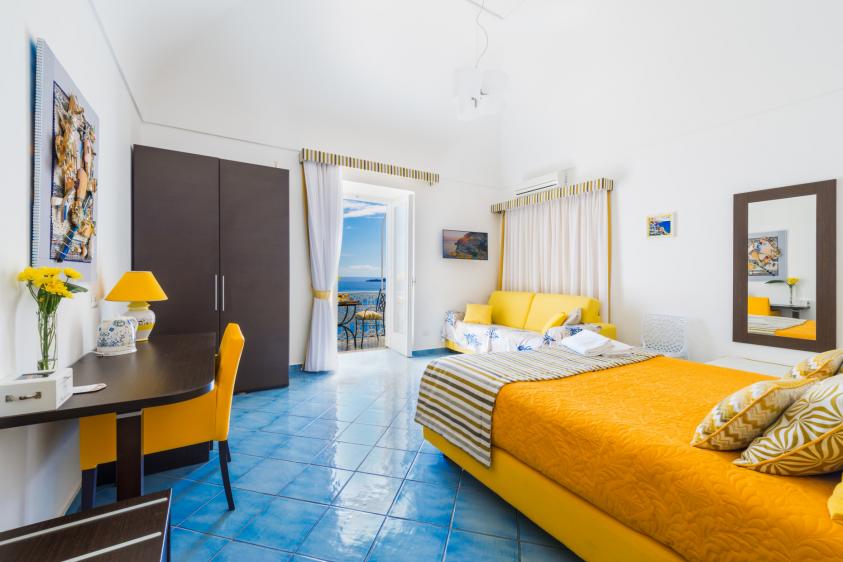 Rooms Of Casa Nilde Positano - Bed And Breakfast Rooms With Sea View In ...