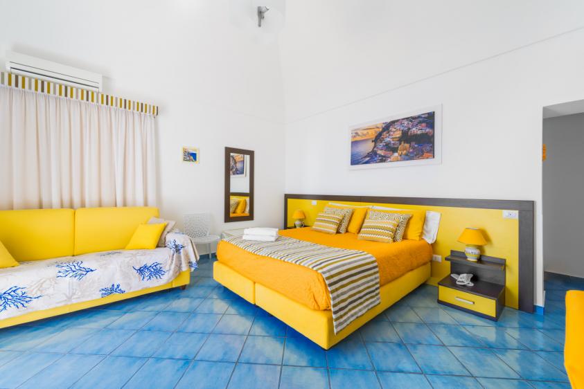 Rooms Of Casa Nilde Positano - Bed And Breakfast Rooms With Sea View In ...